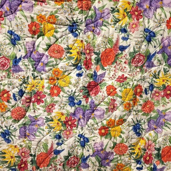 Handmade Patchwork Wall Hanging or Lap Quilt Easter Spring Pastel 35x26 - Picture 5 of 6